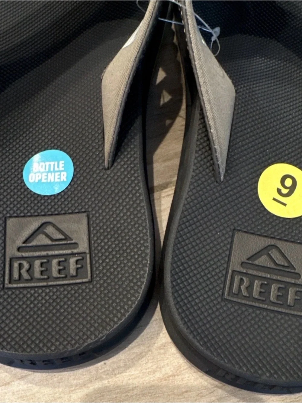 Reef Element TQT Thong Sandals Brown/Black Men US 9 Bottle Opener